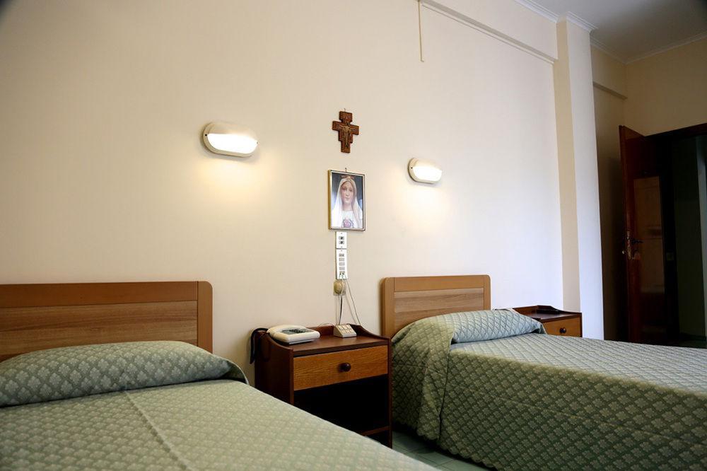Casa Piccole Ancelle Di Cristo Re Otel Roma Dış mekan fotoğraf